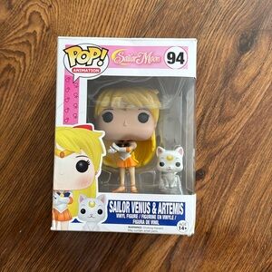 Sailor Moon Funko Pop - Sailor Venus and Artemis